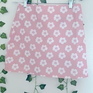 pink and white flower print trendy skirt !!
